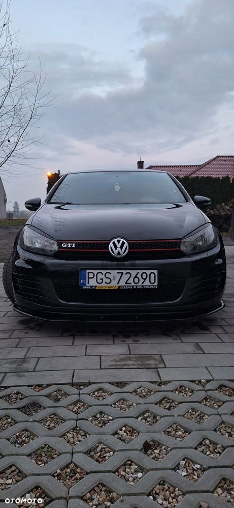 Volkswagen Golf ver-2-0-tsi-gti - 4