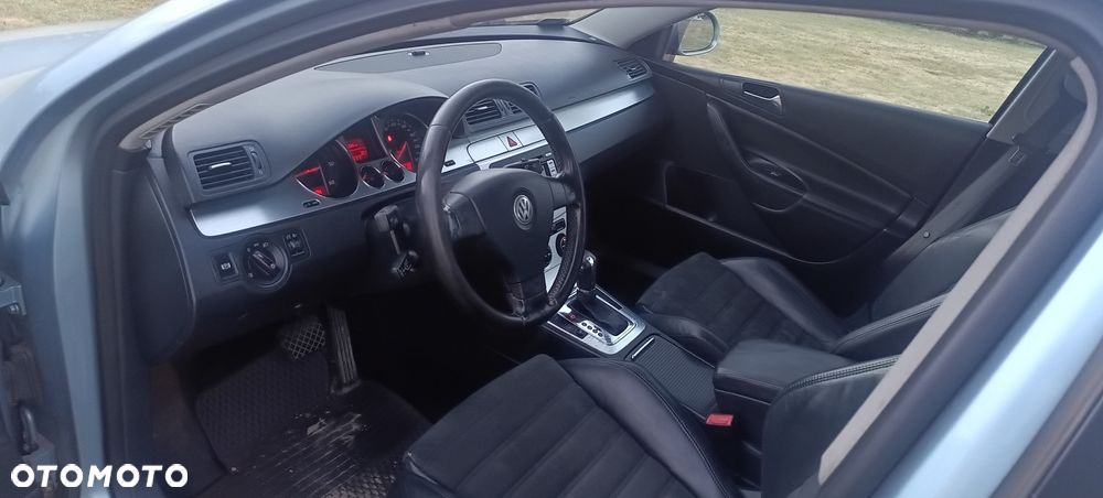 Volkswagen Passat - 4