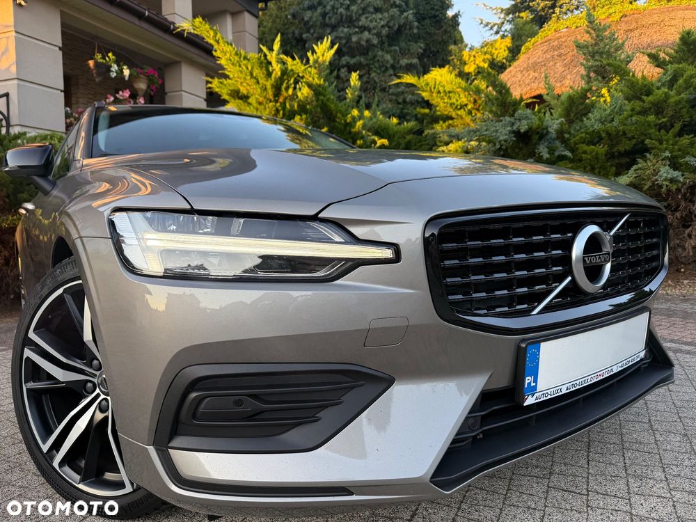 Volvo V60 B3 B DKG Momentum Pro - 9