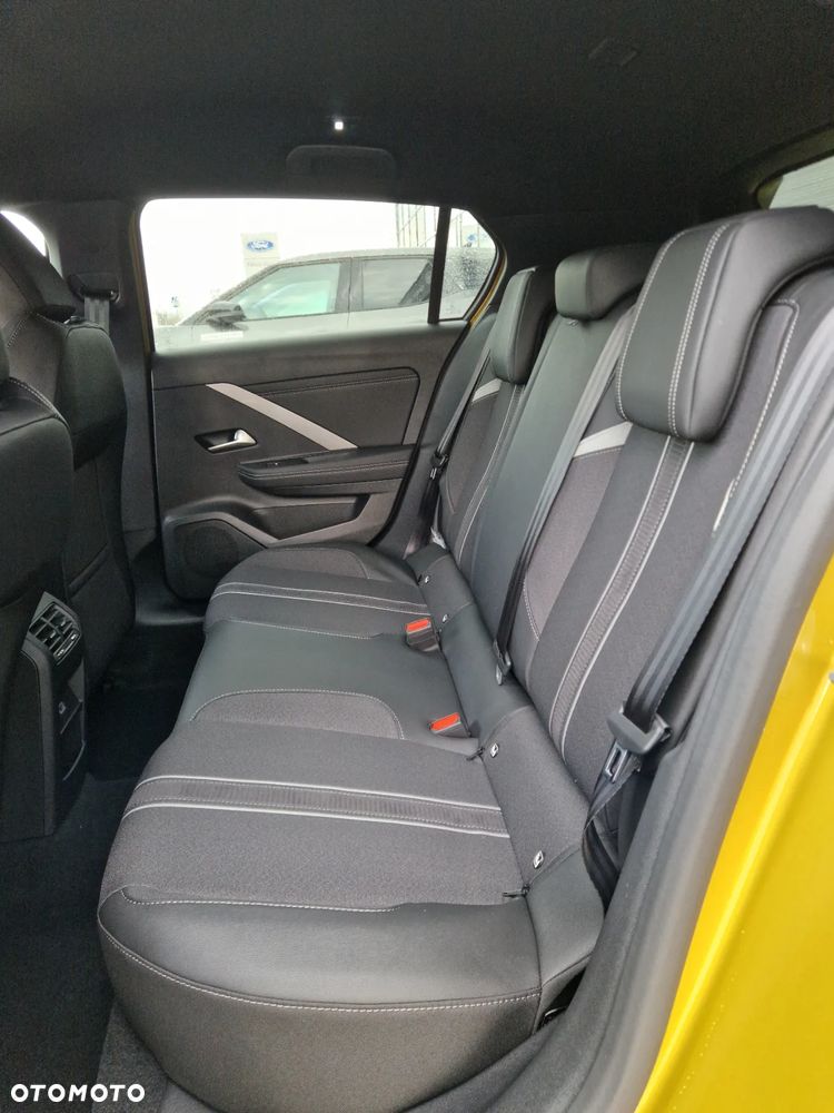 Opel Astra 1.2 T GS Line S&S - 20