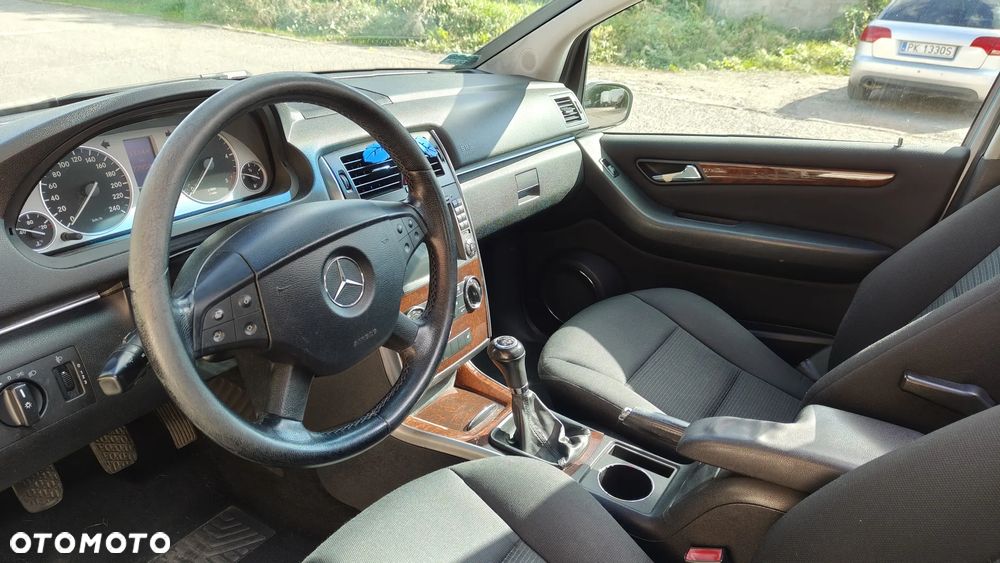 Mercedes-Benz Klasa B ver-200-cdi - 9