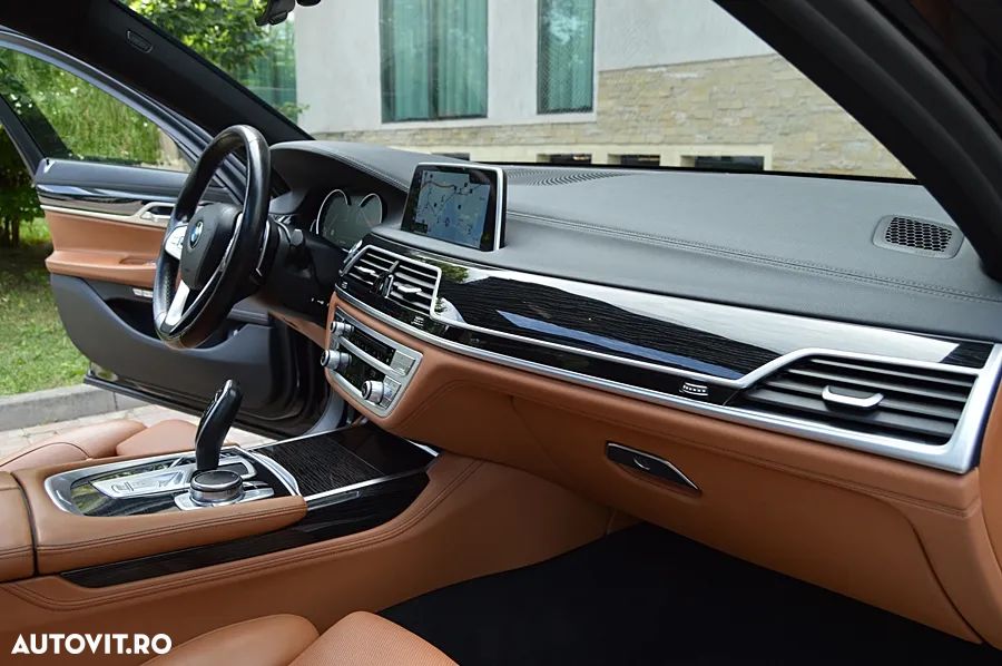BMW Seria 7 730Ld xDrive - 36