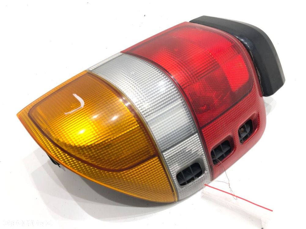 LAMPA LEWY TYŁ  ISUZU RODEO samochód terenowy zamknięty 1997 - 2004 3.2 V6 151 kW [205 KM] - 2