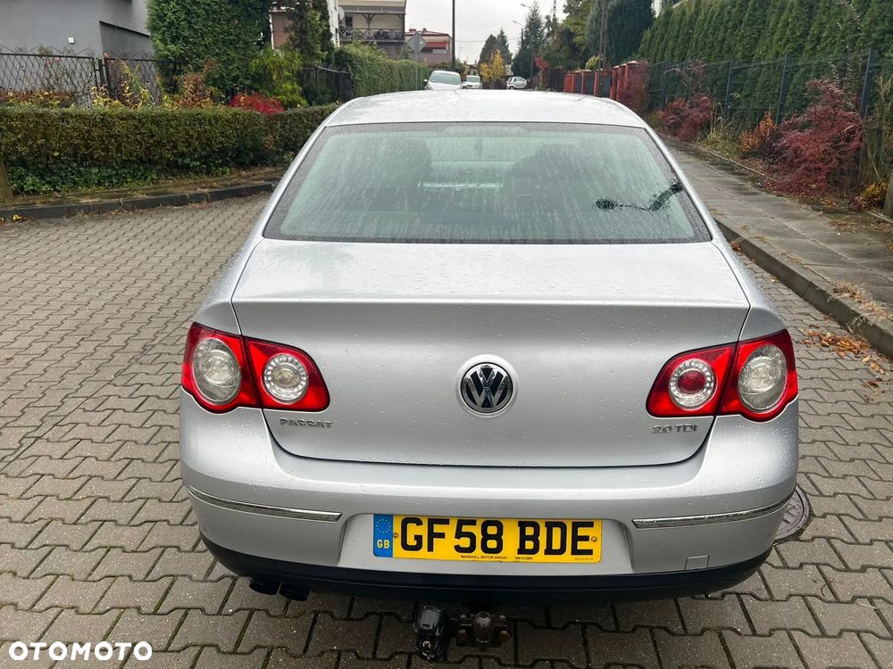 Volkswagen Passat 2.0 Blue TDI SCR Highline - 5
