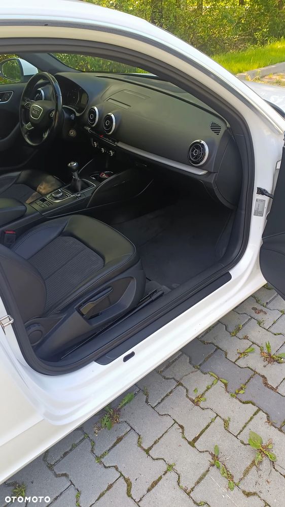 Audi A3 3-drzwiowe 1.6 TDI clean diesel Ambiente - 12