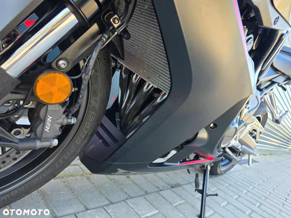 Honda CBR - 18