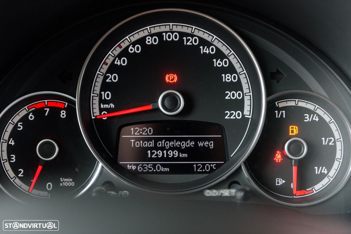VW Up! 1.0 Move - 37