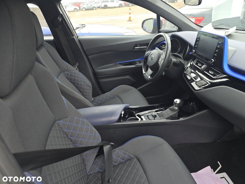Toyota C-HR - 7