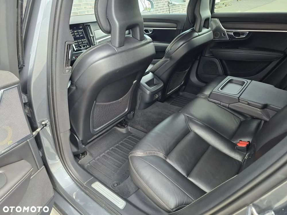 Volvo V90 Cross Country D4 AWD - 28