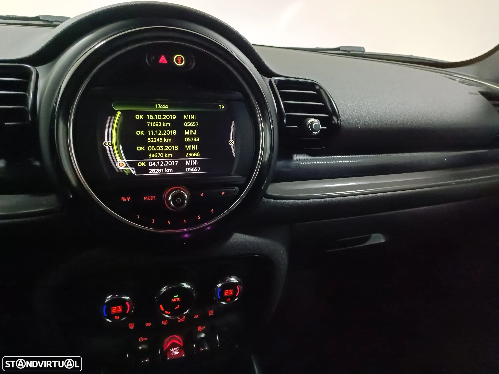 MINI Clubman Cooper D JCW - 26