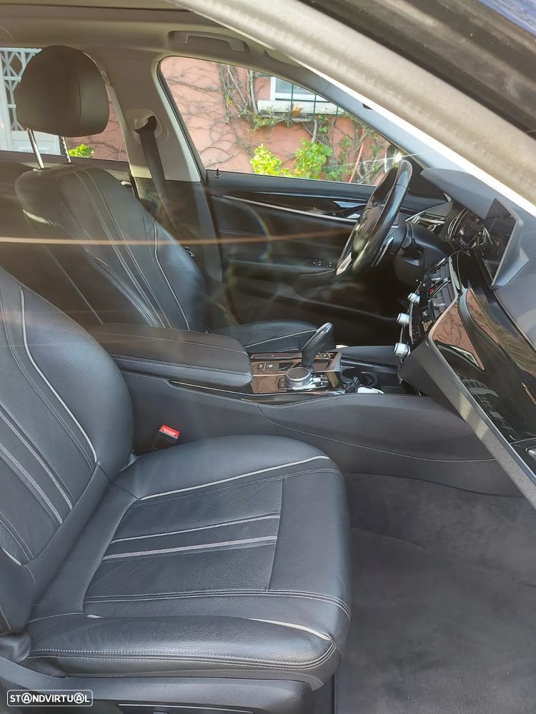 BMW 520 d xDrive Line Luxury Auto - 13