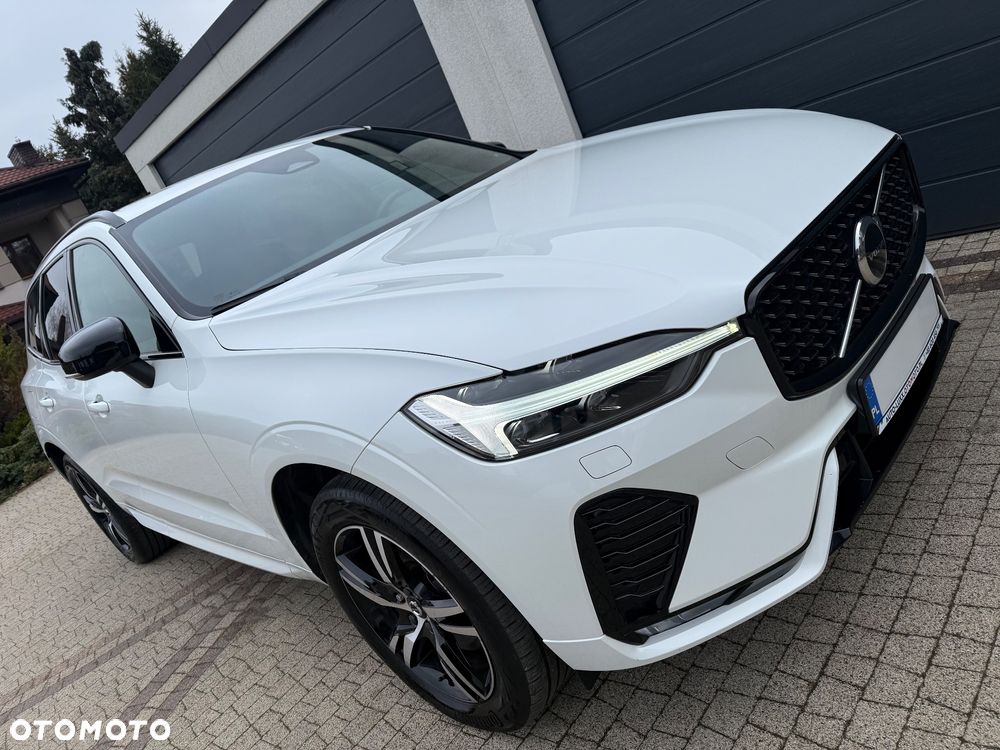 Volvo XC 60 B4 D AWD Plus Dark - 8