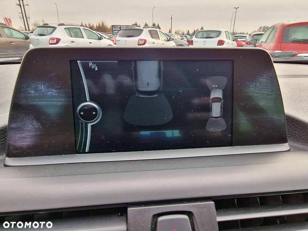 BMW Seria 1 116d DPF - 19