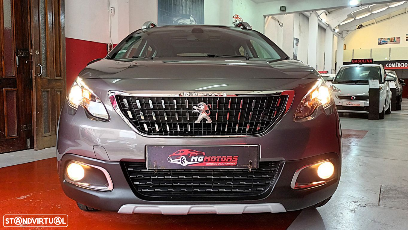 Peugeot 2008 1.2 PureTech Allure - 12