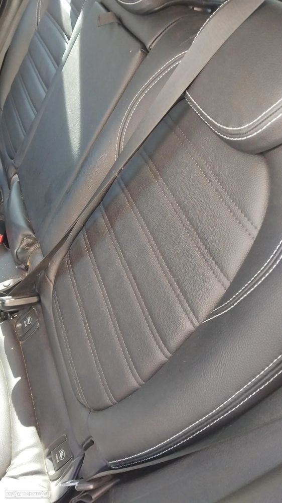 BMW 225xe Active Tourer Advantage - 4