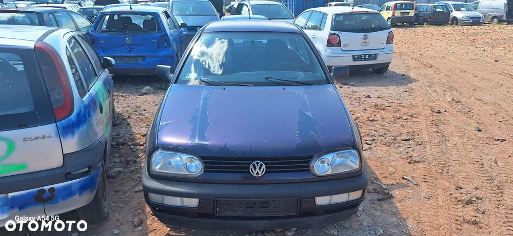 Volkswagen Golf Mk3 1.6 Benzyna Cały  Na Części - 2