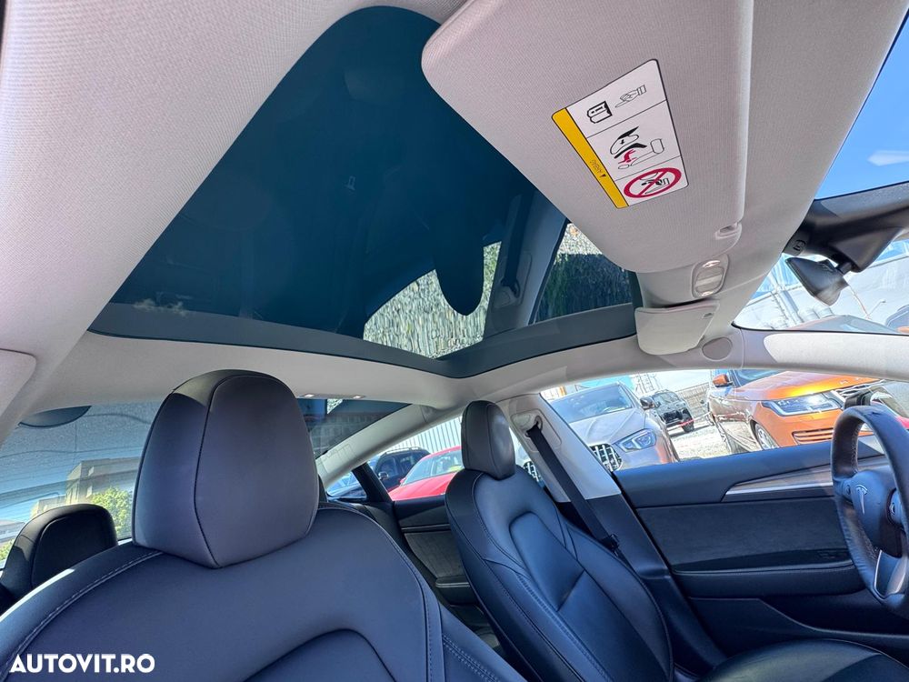 Tesla Model 3 Long Range AWD Premium - 17