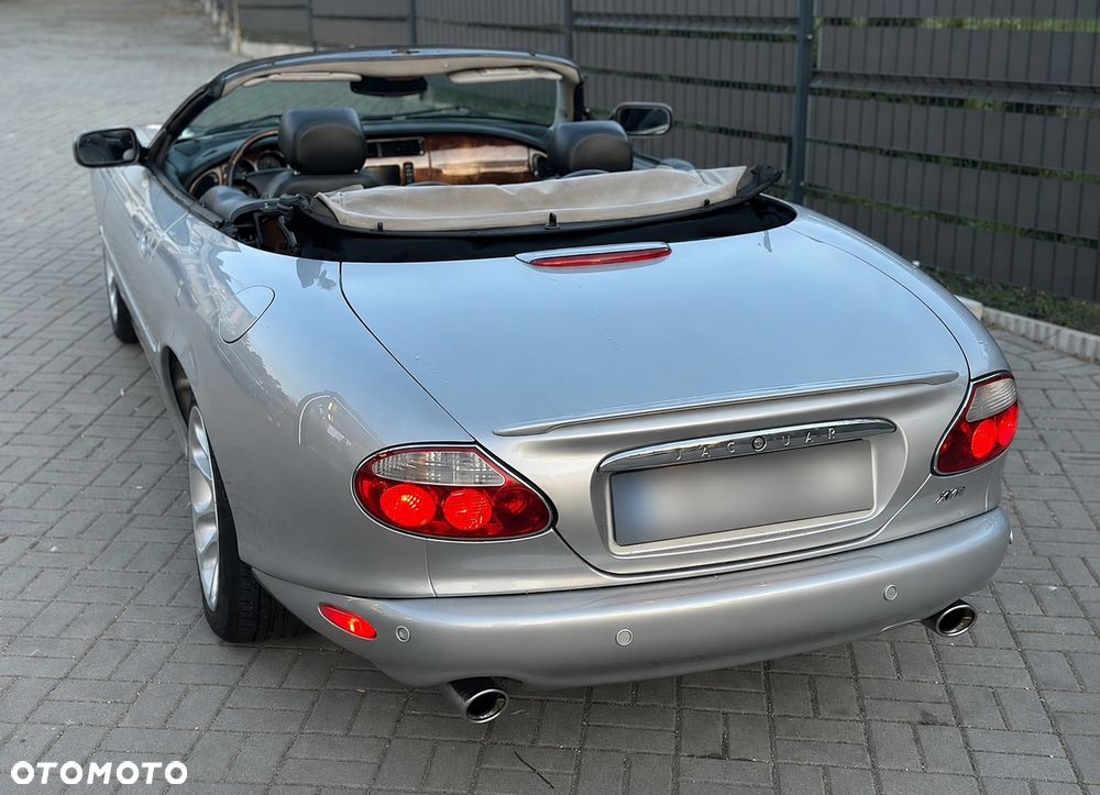Jaguar XK8 - 7