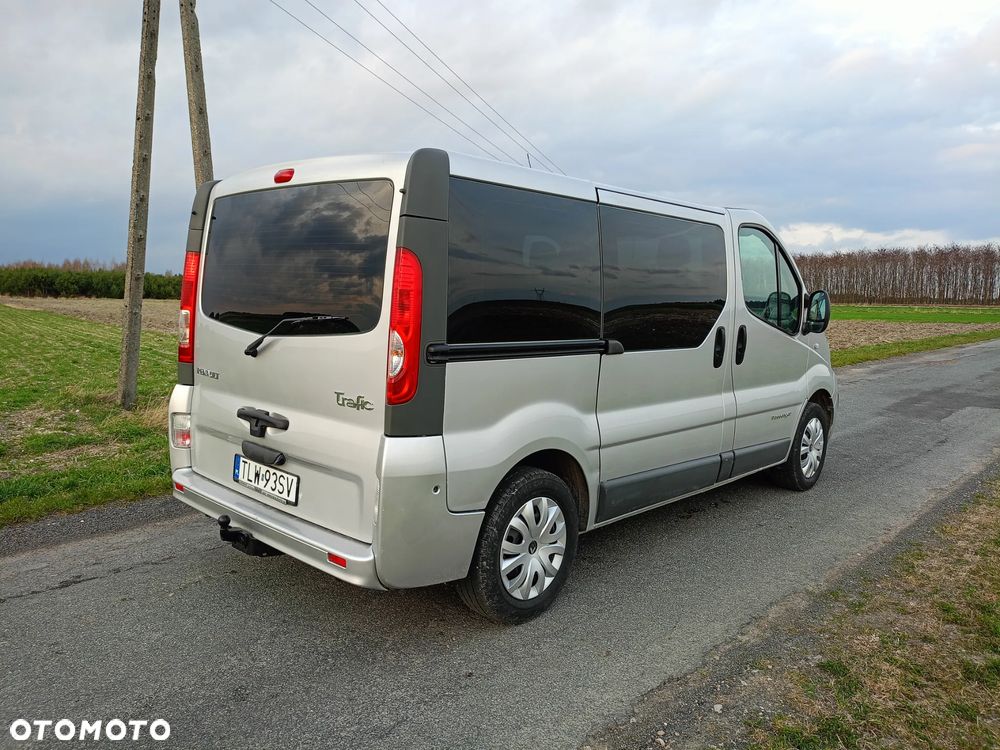 Renault Trafic Passenger Expression - 13