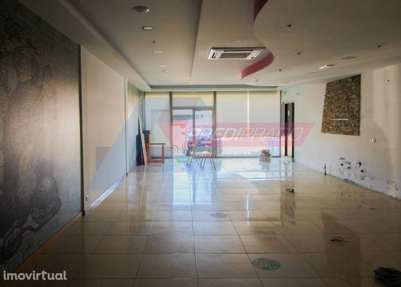 Loja para arrendar em Cervães, Vila Verde! - Grande imagem: 4/7