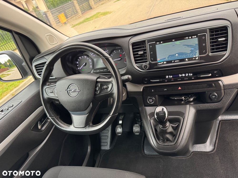 Opel Vivaro - 35