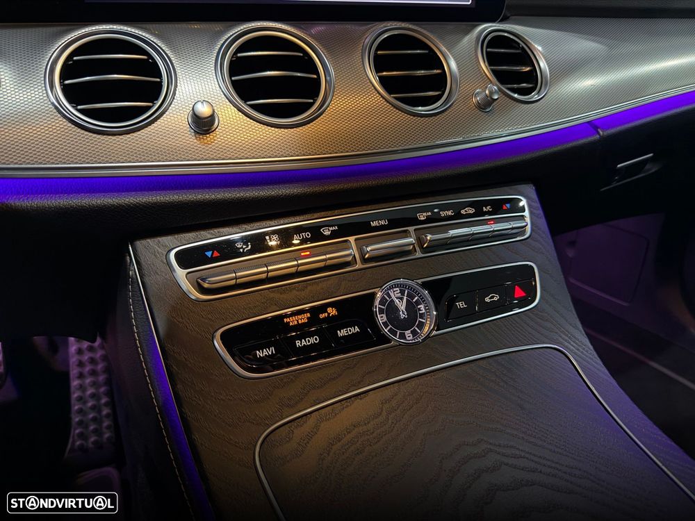 Mercedes-Benz E 220 d Avantgarde - 29