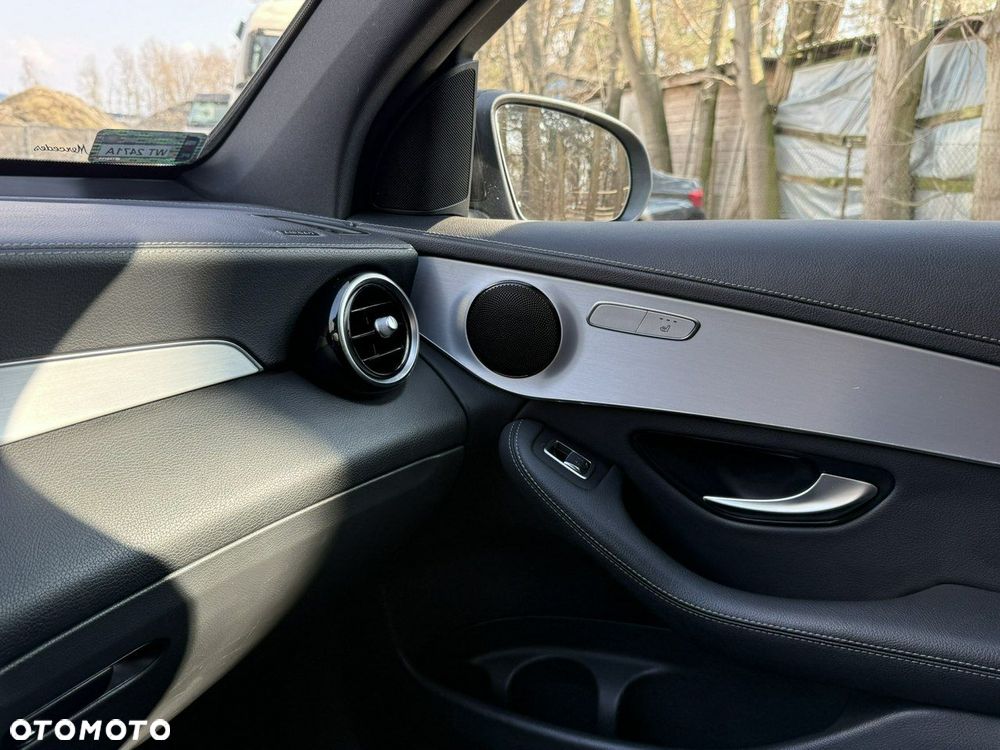 Mercedes-Benz GLC - 23