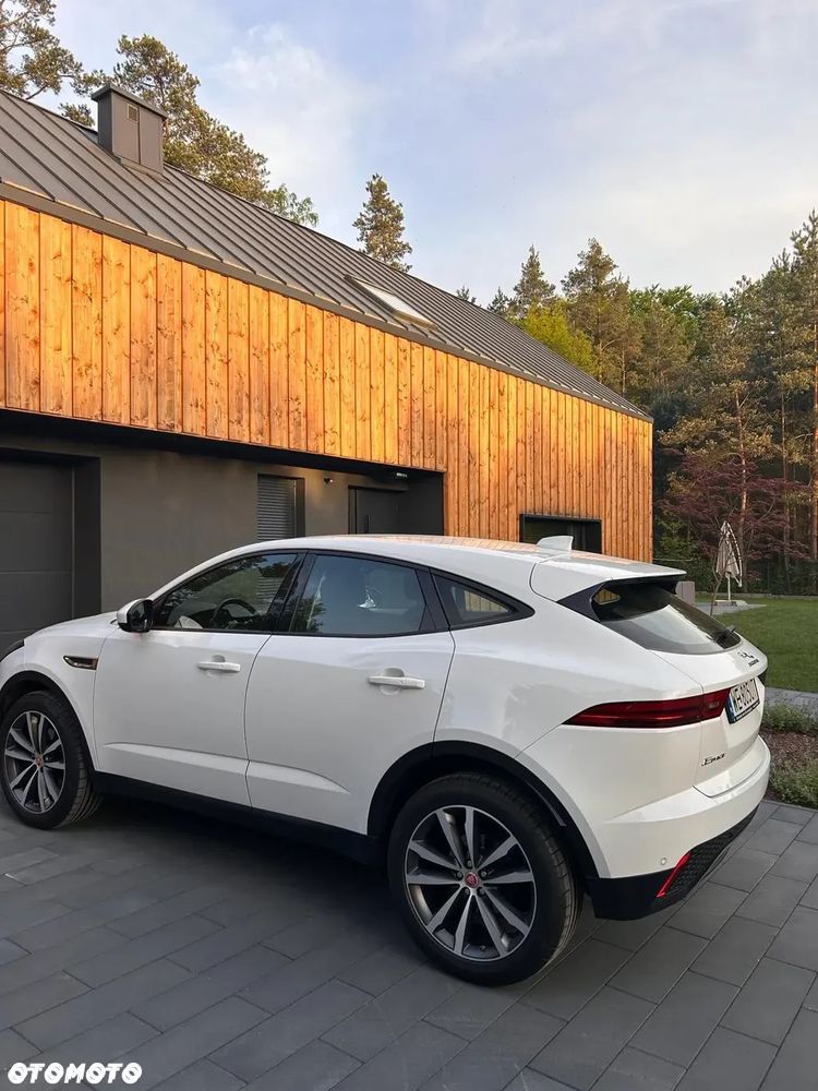 Jaguar E-Pace 2.0 i4D AWD - 8