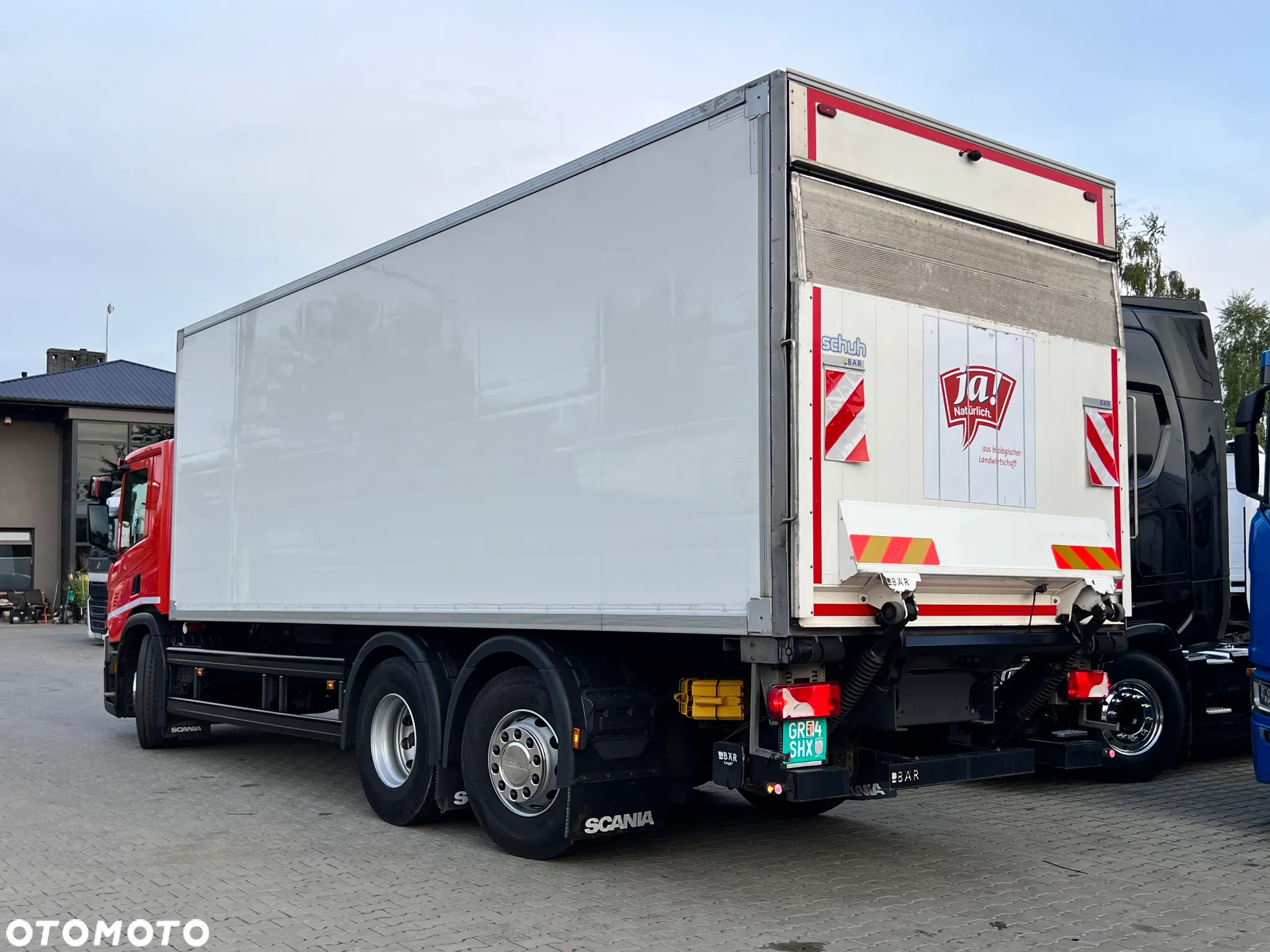 Scania P360 scania po kontrakcie złotym idealny stan chłodnia mroźnia T-1000R 370Tkm jak nowy 6x2/4 - 11