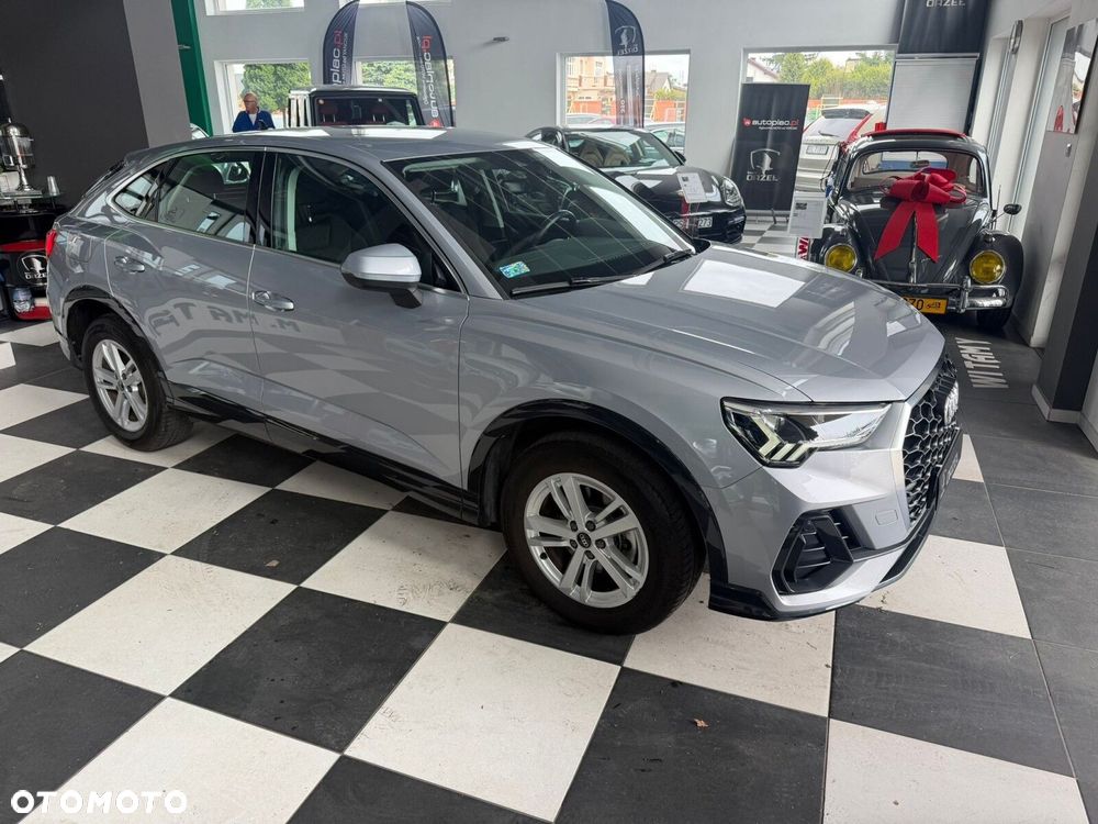 Audi Q3 Sportback - 11