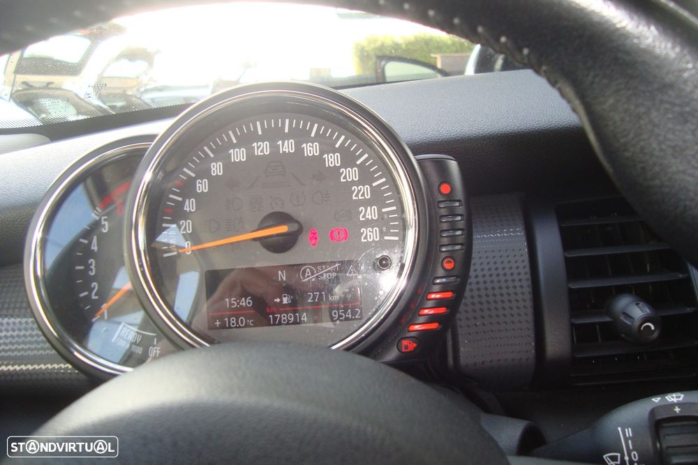 MINI 3 Portas - 15