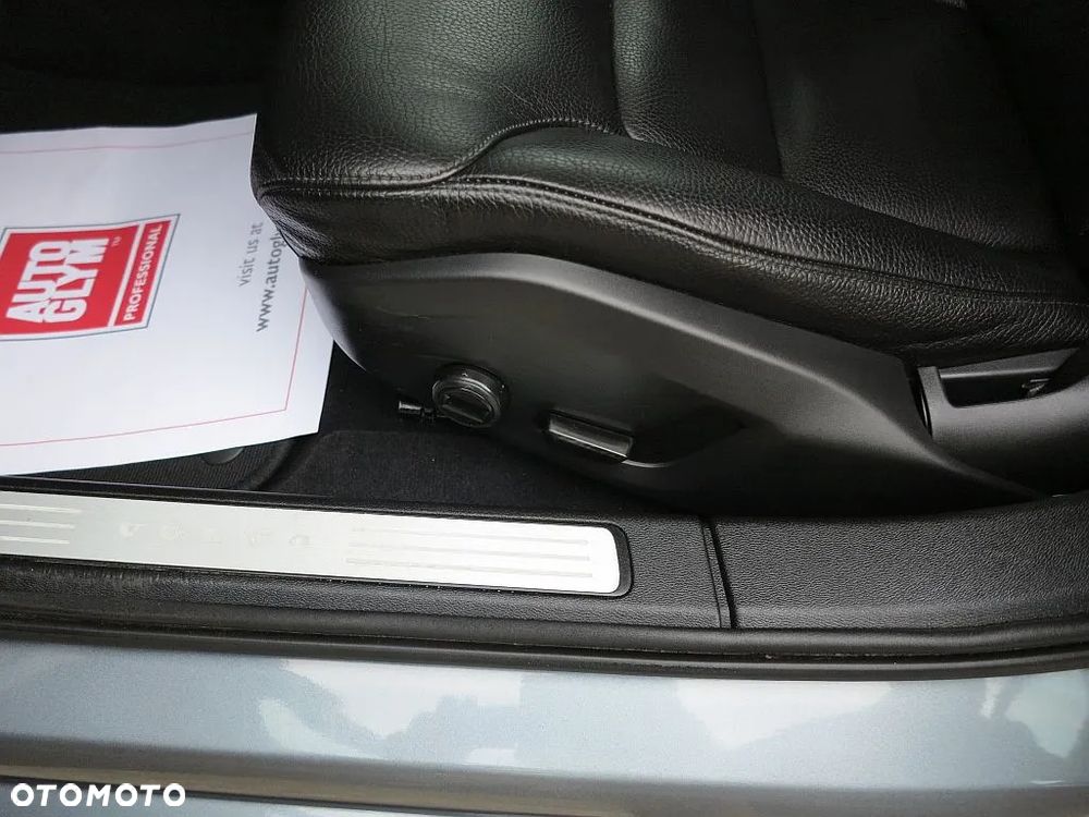 Volvo V60 D3 Momentum - 13