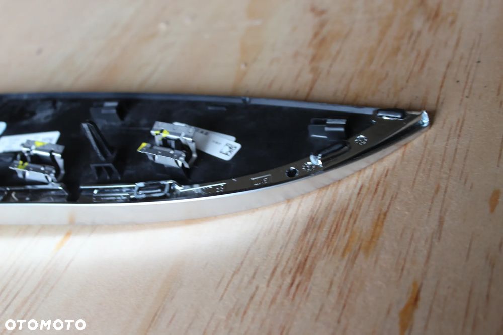 DEKOR DRZWI LEWY TYŁ MERCEDES C KLASA W205 2018 - 8