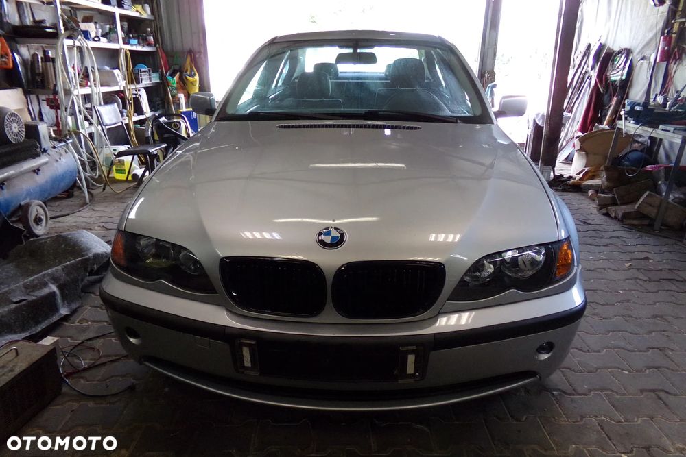 BMW Seria 3 316i - 14