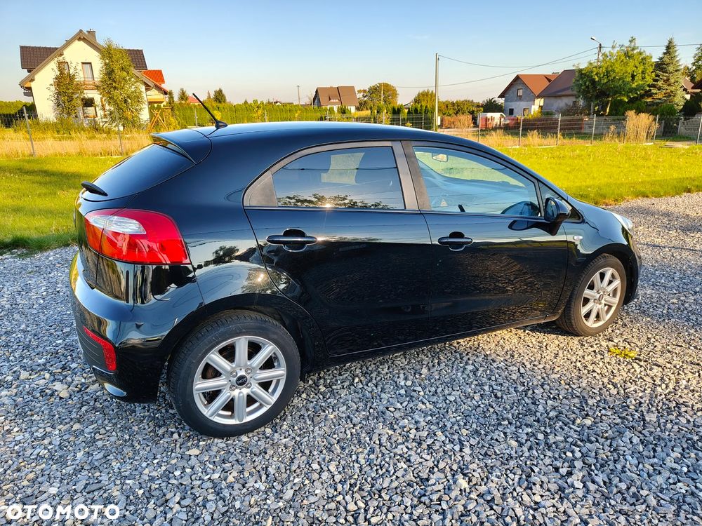 Kia Rio - 6