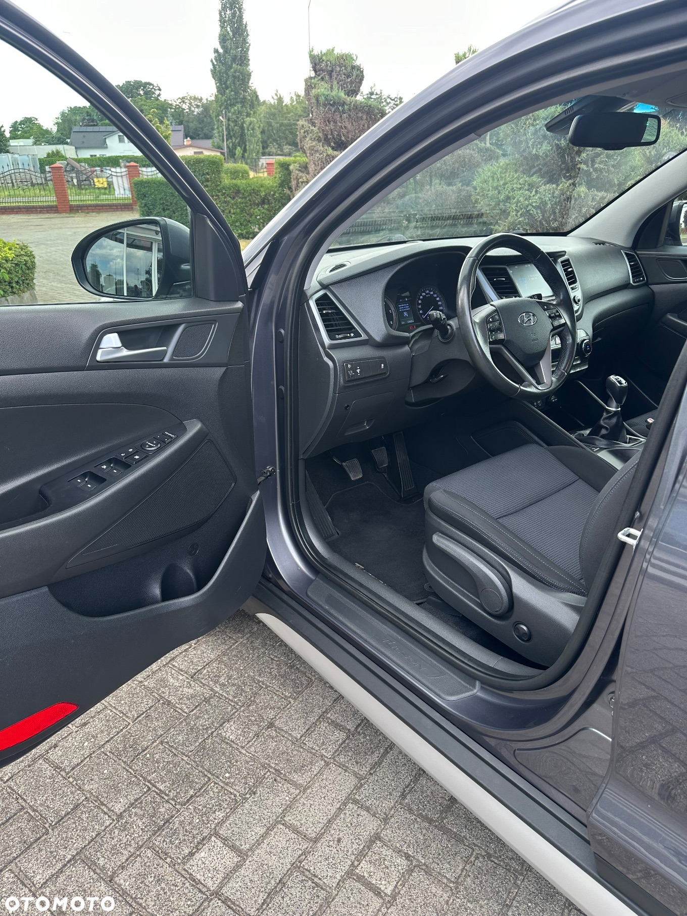 Hyundai Tucson 1.7 CRDI BlueDrive GO 2WD - 9