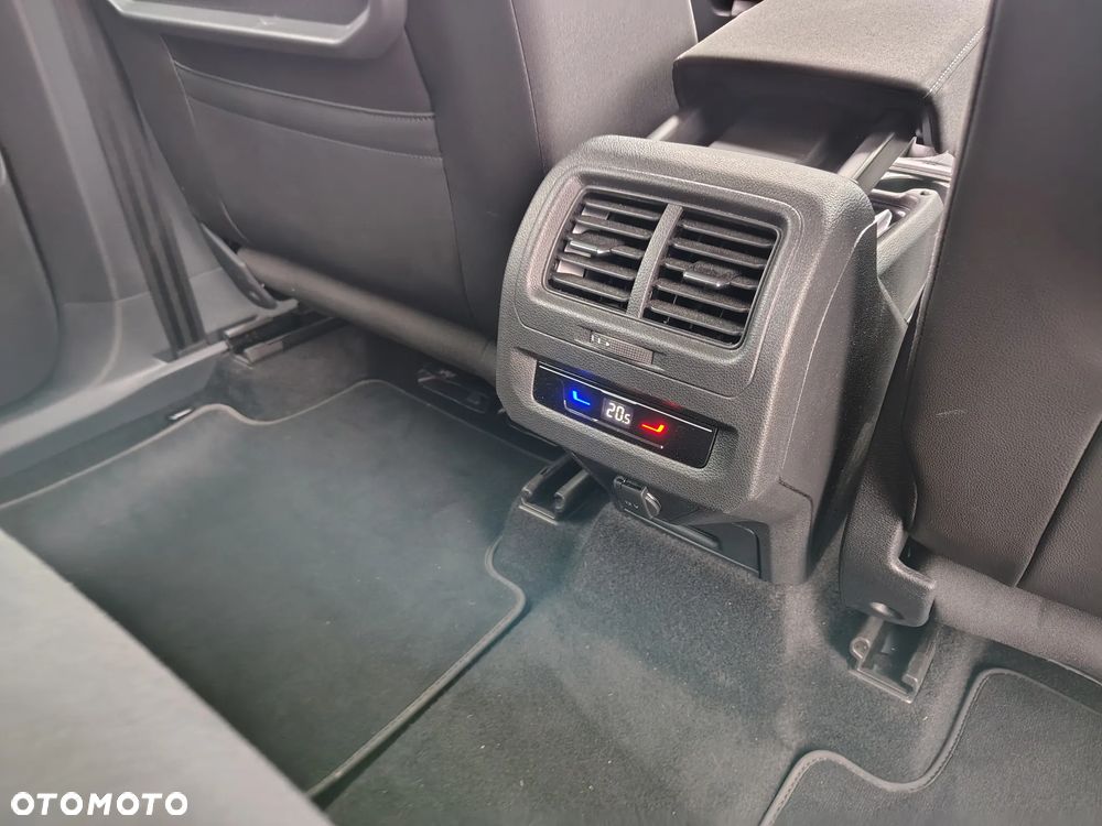 Volkswagen Touran 1.5 TSI EVO Comfortline DSG - 16