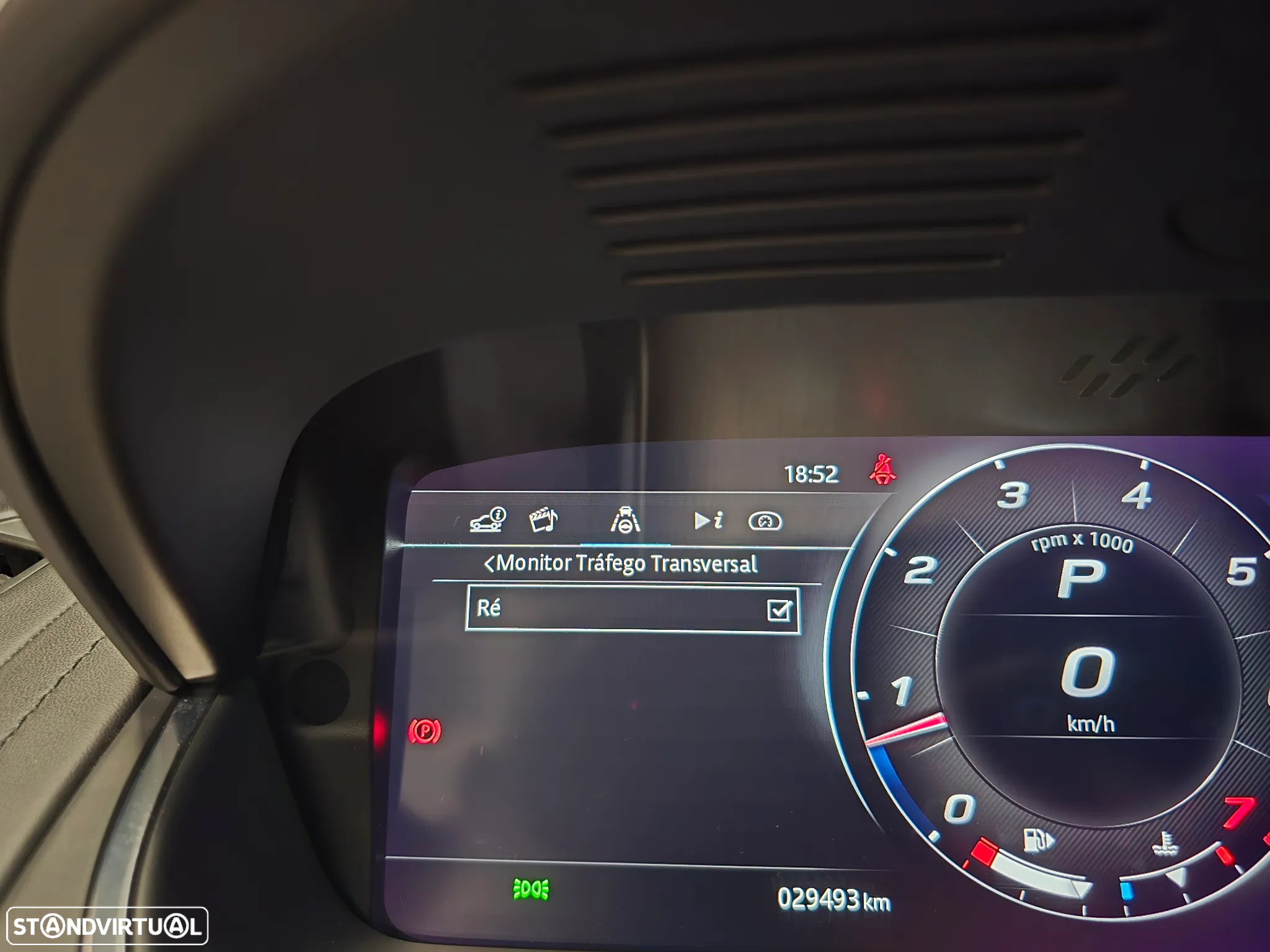 Jaguar F-Type 2.0 i4 R-Dynamic - 38