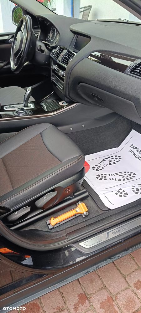 BMW X4 xDrive20i - 33