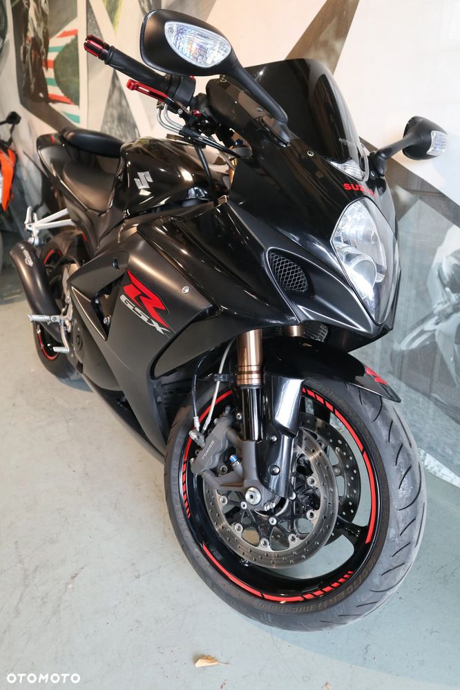 Suzuki GSX-R - 16