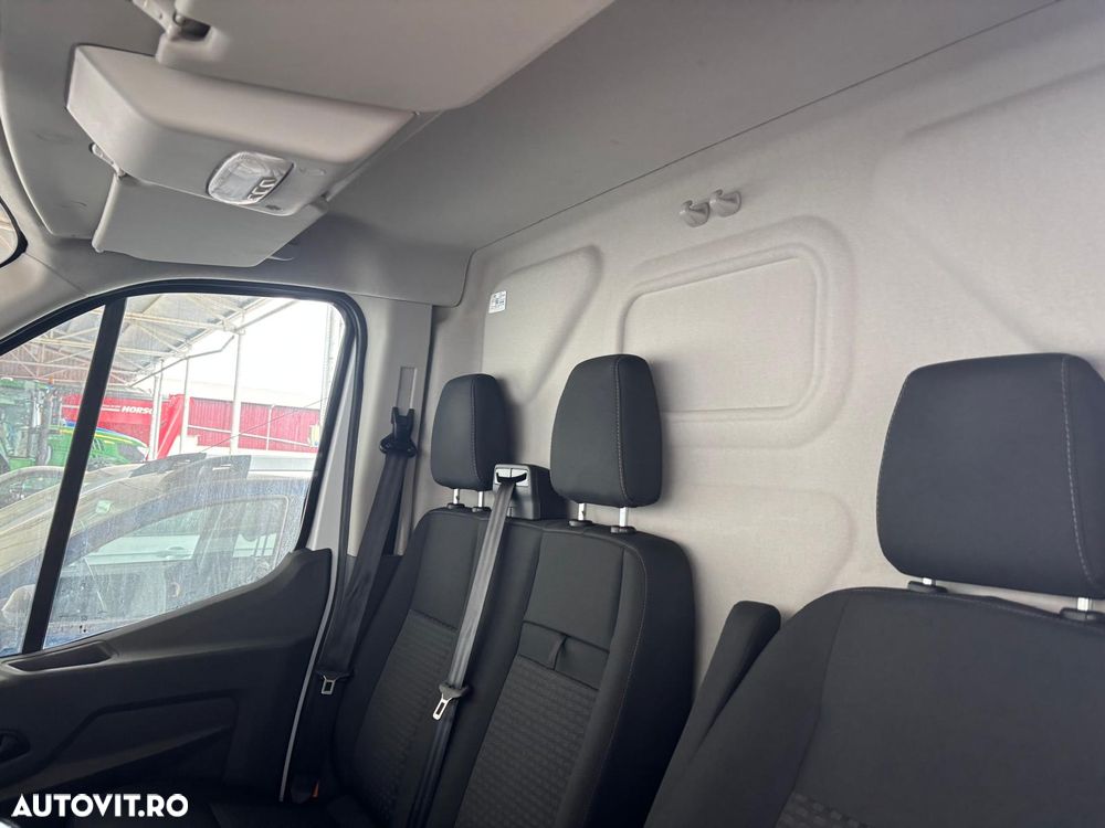 Ford Transit - 11