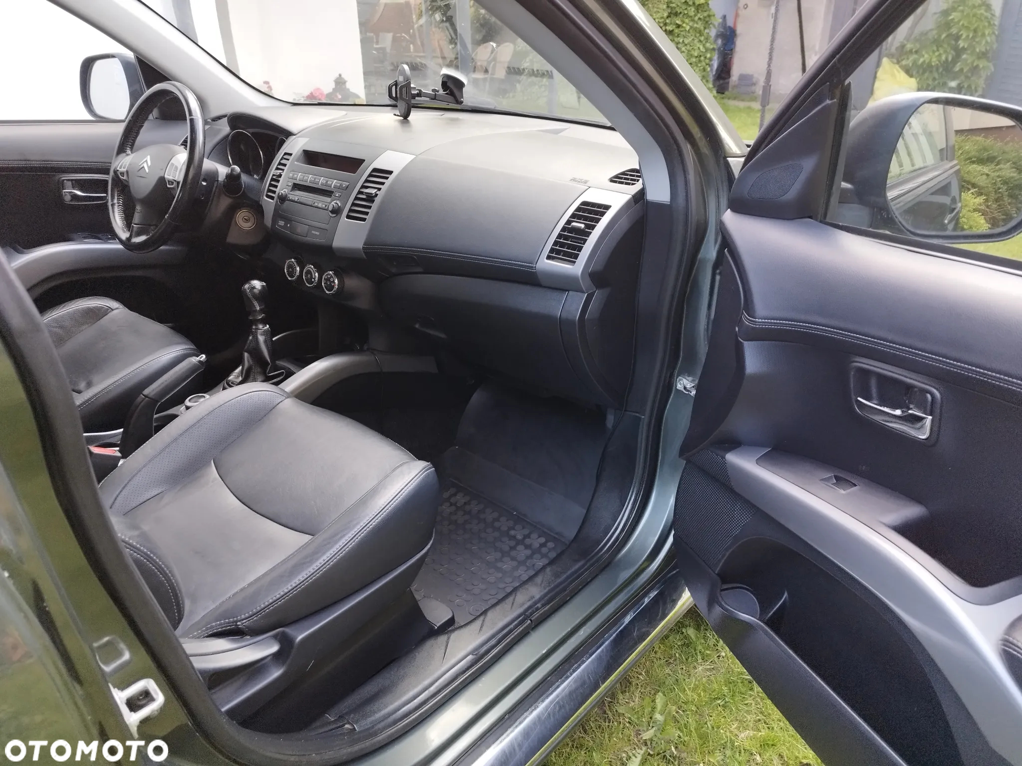 Citroën C-Crosser 2.2 HDi Exclusive - 17