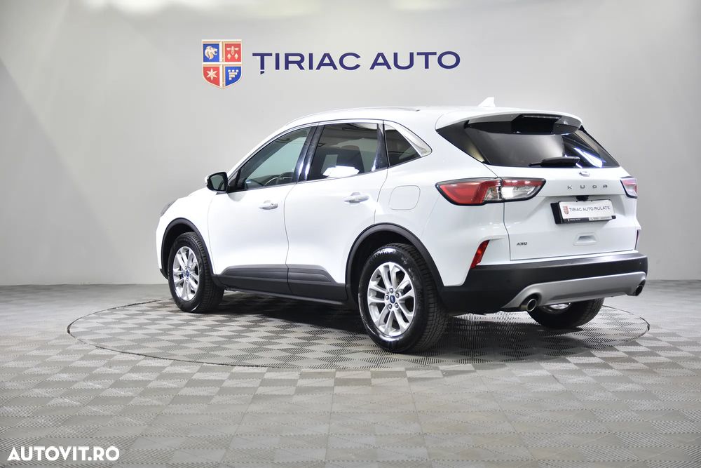 Ford Kuga - 4