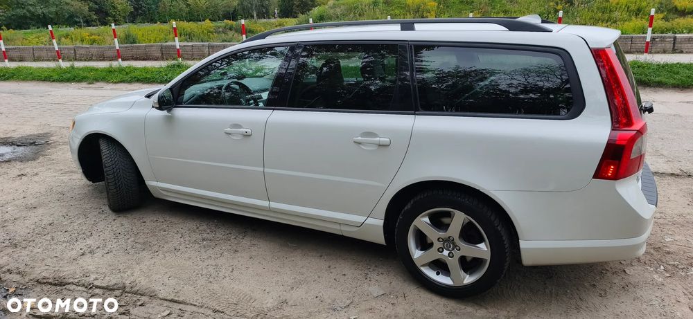 Volvo V70 2.5T Momentum - 9