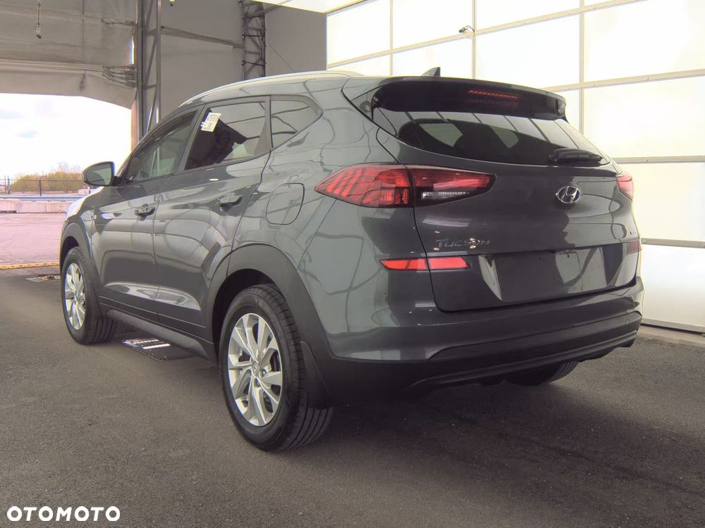 Hyundai Tucson - 4