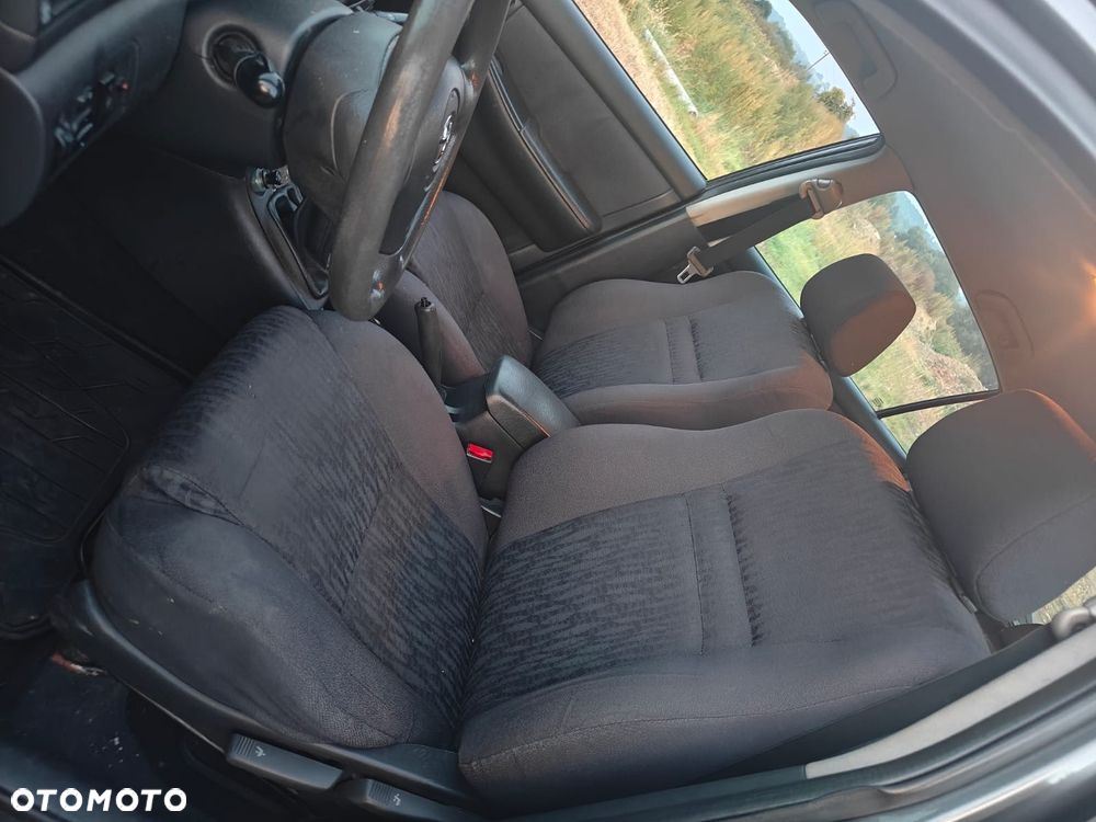 Toyota Corolla 1.4 VVT-i Terra - 10