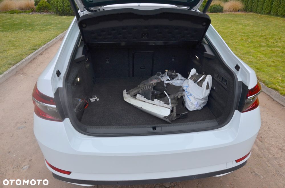 Skoda Superb 1.4 TSI Plug-In Hybrid L&K DSG - 21