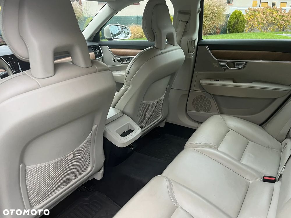 Volvo V90 D3 Inscription - 11