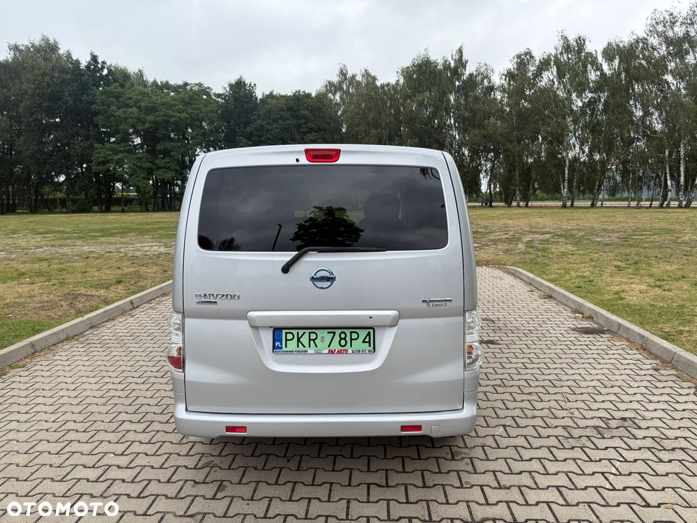 Nissan NV200 Evalia - 6
