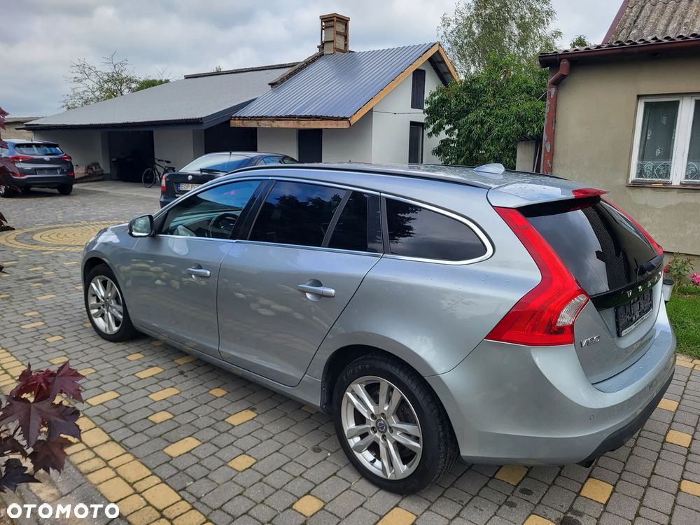 Volvo V60 D3 Momentum - 26